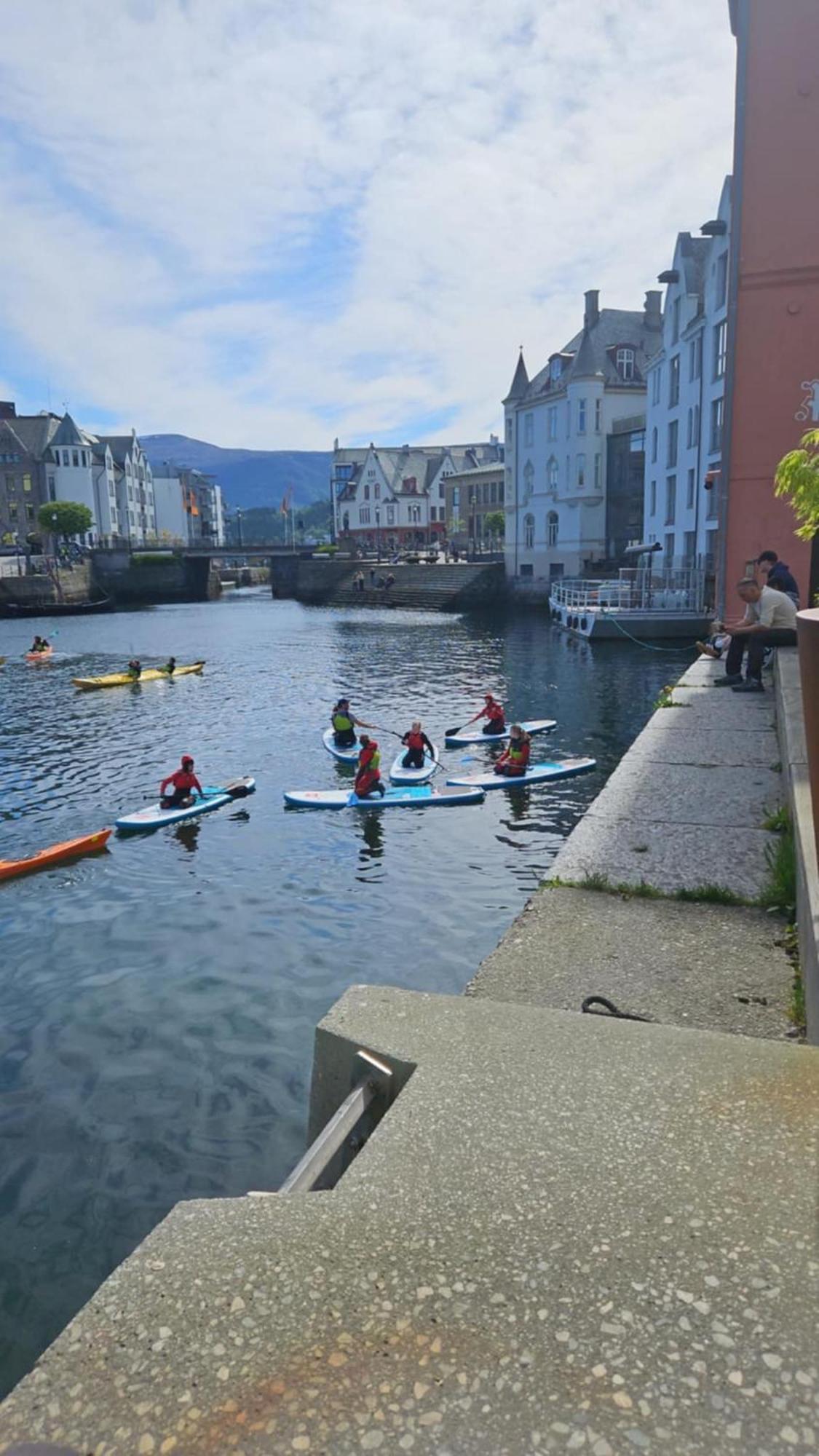 Free Parking Space, 2 Bed Room, Short Walk To Brosundet Ålesund Kültér fotó